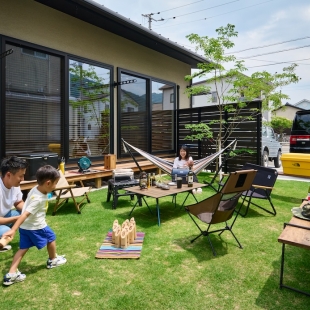 大きな畳空間のある平屋