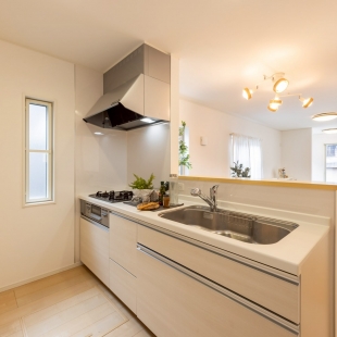 安心・快適設備の詰まった暮らしやすい家（築浅・リフォーム済住宅）