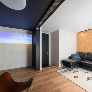 細部にまでこだわった木とアイアンが生きる家