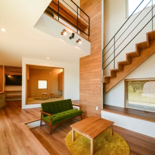 暮らしを楽しむ遊び心がいっぱい！ウッドデッキやハンモックのある家