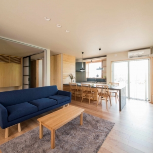 自然と人が集まり、 楽しい会話が家中に響きあう家。