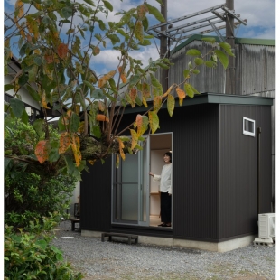 庭の小屋で自分時間