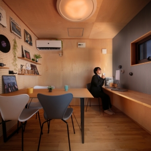 庭の小屋でワークスペース