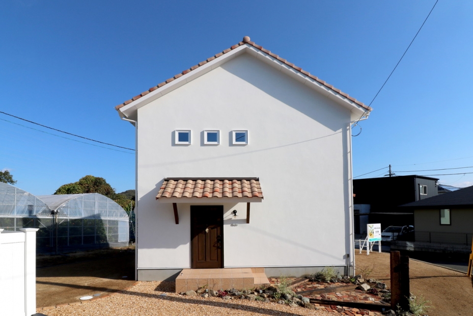 【期間限定】オープンハウス・・・ヨーロッパの片田舎に建つ小さな家